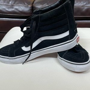 Vans Hi Top Black Suede women’s 9.5
